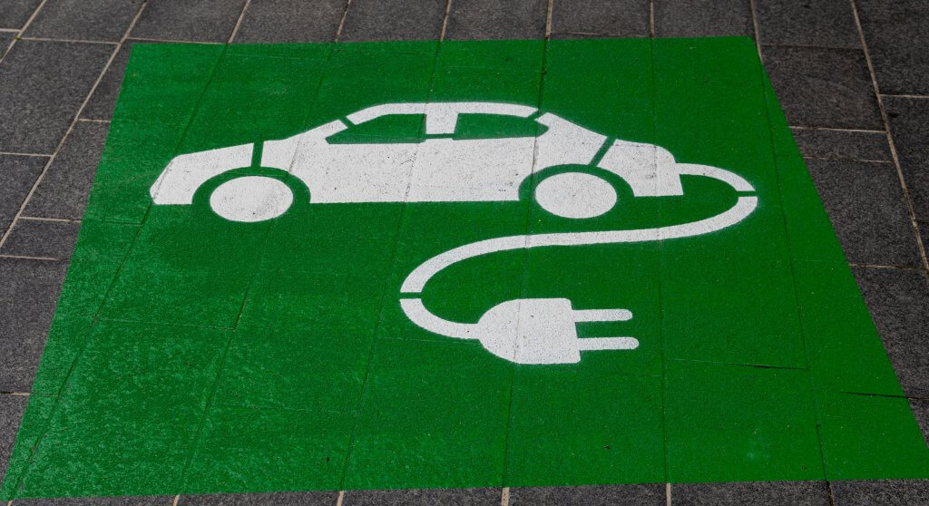 Tips on Maintaining Electric Vehicles